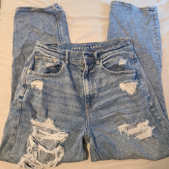 American Eagle Stretch Straight Leg Ripped Jeans 8 Regular - Picture 1 of 6